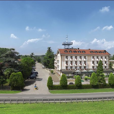 Hotel Al Pino Verde Camposampiero Bagian luar foto