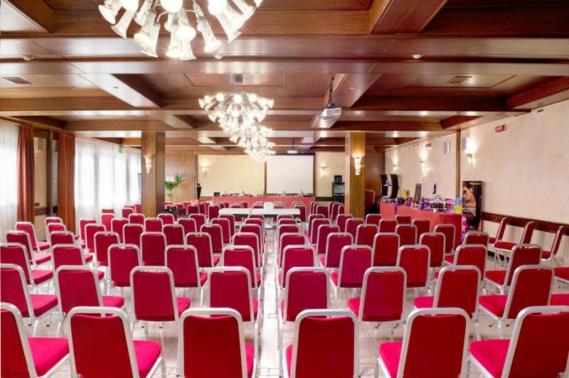 Hotel Al Pino Verde Camposampiero Bagian luar foto