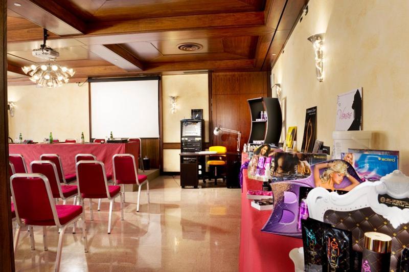 Hotel Al Pino Verde Camposampiero Bagian luar foto