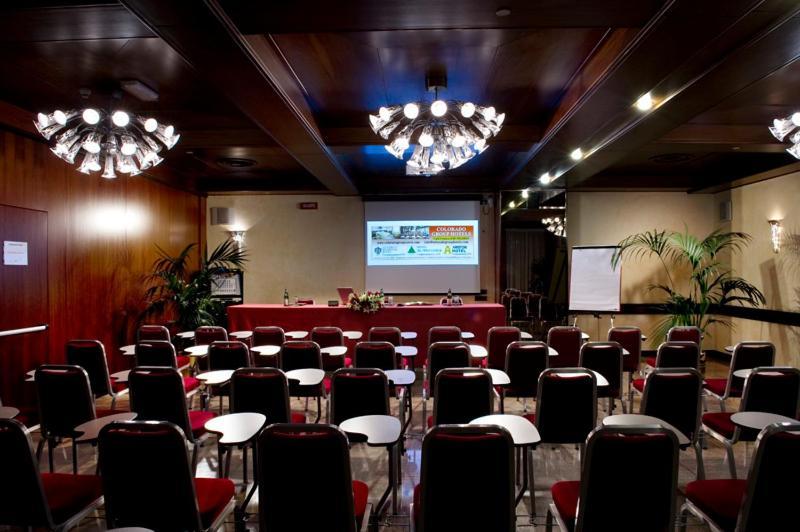 Hotel Al Pino Verde Camposampiero Bagian luar foto