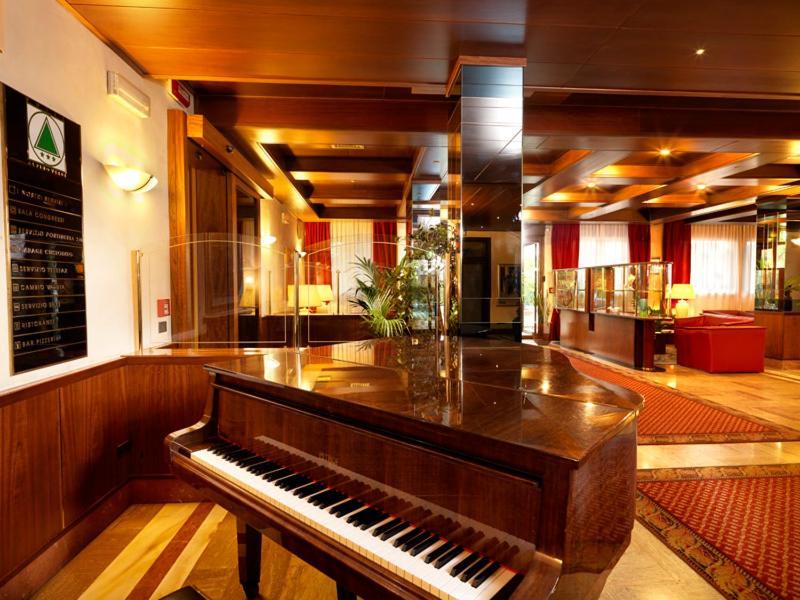 Hotel Al Pino Verde Camposampiero Bagian luar foto