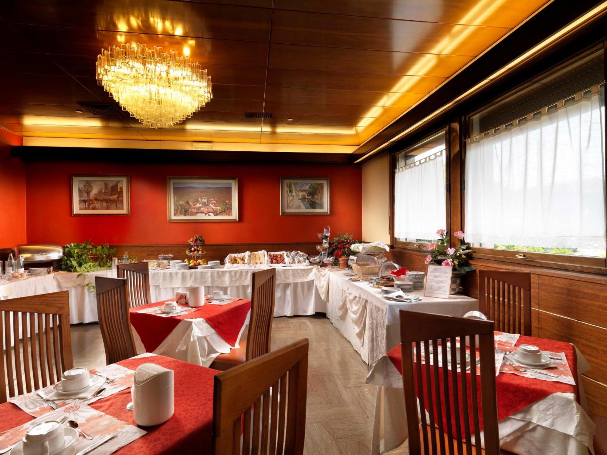 Hotel Al Pino Verde Camposampiero Bagian luar foto