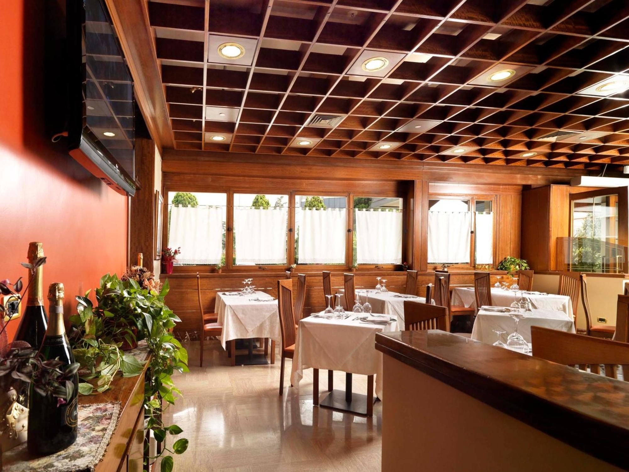 Hotel Al Pino Verde Camposampiero Bagian luar foto