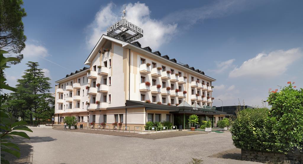 Hotel Al Pino Verde Camposampiero Bagian luar foto