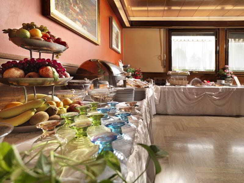 Hotel Al Pino Verde Camposampiero Bagian luar foto