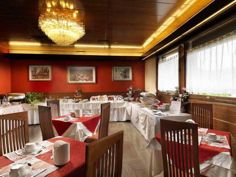 Hotel Al Pino Verde Camposampiero Bagian luar foto